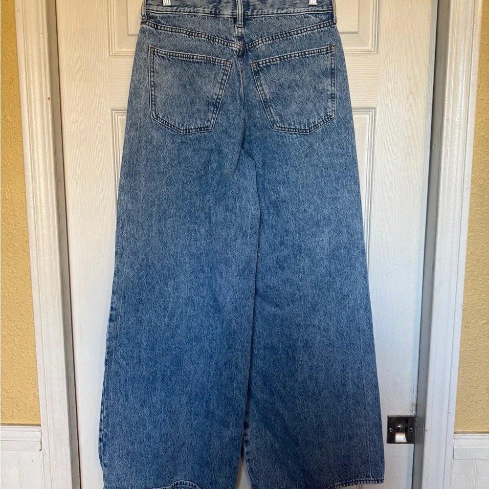 Universal Thread Mid-Rise Super Jeans Wide Leg Jeans - Picture 6 of 10